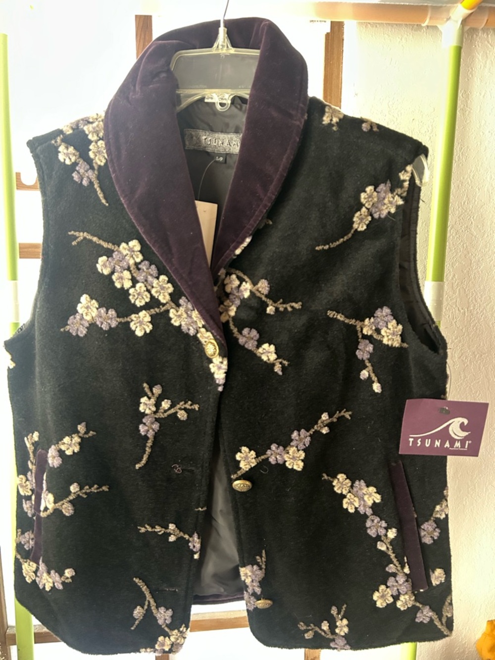 Tsunami Black Floral Embroidered Velvet-Trim Vest